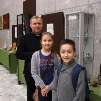 12.12.2015 - Dzieci w muzeum misyjnym w St. Augustin._19