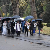 01.11.2018 - Procesja na Westfriedhof z okazji Wszystkich Świętych._9